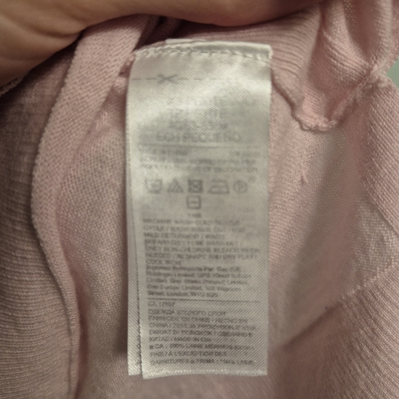 Banana Republic Women's Feminine Quiet Luxury Pink Merino Wool Sweater Size XS-S - Picture 4 of 4
